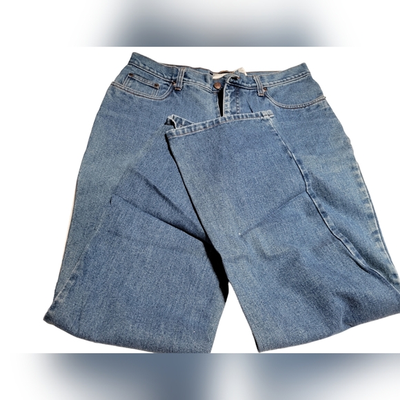 Bill Blass 5 Pocket Straigh Leg Jeans Size 12 - Picture 3 of 7